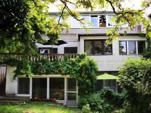 BudaHome Apartments